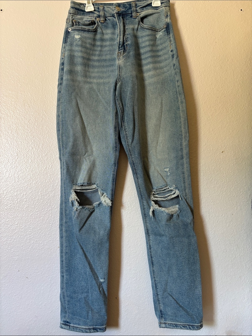 American Eagle Outfitters High-Rise Light Wash Distressed Jeans, Size 2